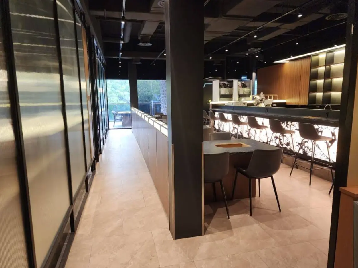 GOSANCHON — dining room + banquettes and private dinning wall