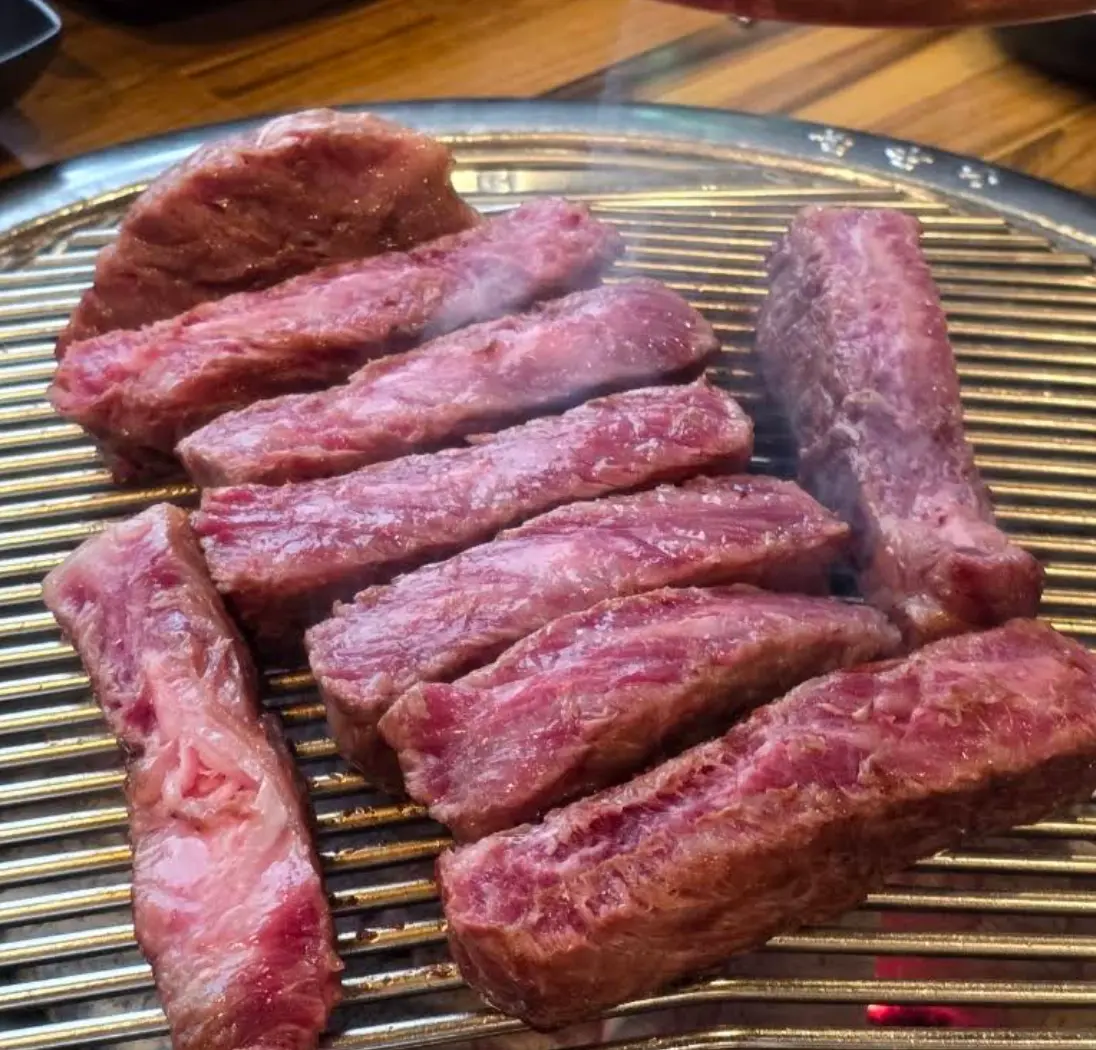 Hanwoo beef cut and ready for the charcoal grill at GOSANCHON